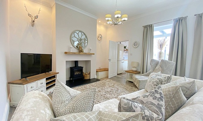 Sunderland Cabaña | Captivating 2-Bed Cottage in Roker Sunderland