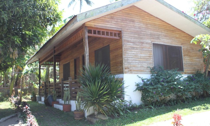 Indang Casa | CARASUCHI VILLA JARDIN BUNGALOWS