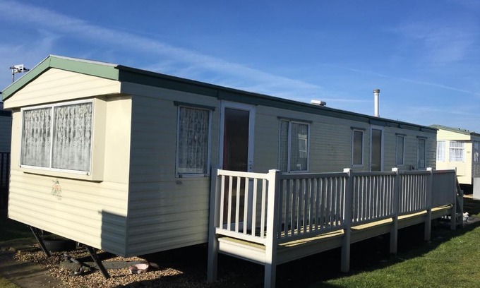 Chapel Saint Leonards Casa | Caravan Golden Palm