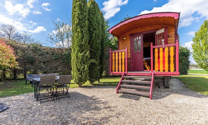 Reaux sur Trefle Casa | Caravan in the heart of the vineyards