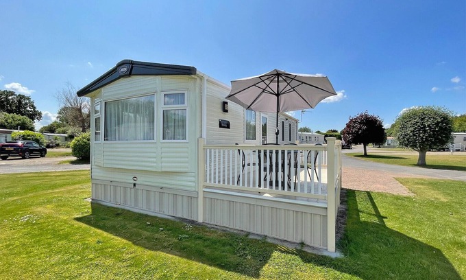 Alford Casa | 2 bedroom accommodation in Woodthorpe