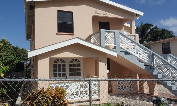 Wotton Casa | Cardor Court