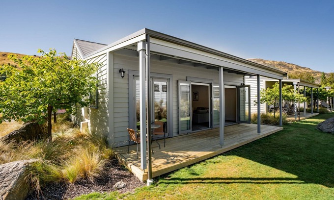 Cardrona Casa | Cardrona Cottage - Cardrona Holiday Home