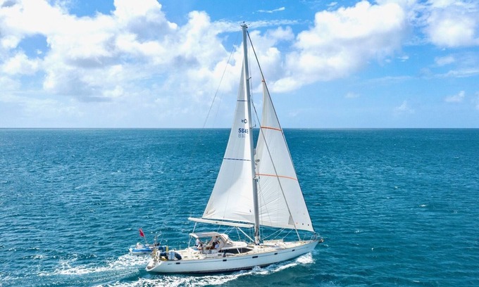 Great Mountain Alquiler De Eote | Caribbean Cruising Lifestyle Luxury Yacht Charter