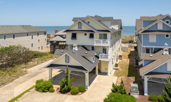Kill Devil Hills Casa | Caribbean Jewel, Oceanfront Sixteen Bedroom Vacation Home in Kill Devil Hills