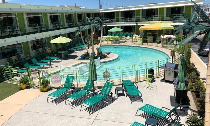 Wildwood Crest Hotel | Caribbean Motel