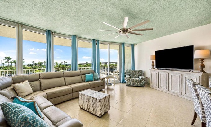 Orange Beach East Apartamento | Caribe 213B