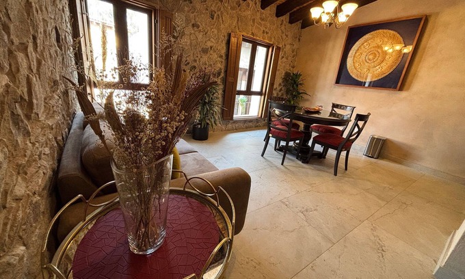 Santeagueda Apartamento | ¡Carlo Crivelli Master: el estilo en Val'Quirico!