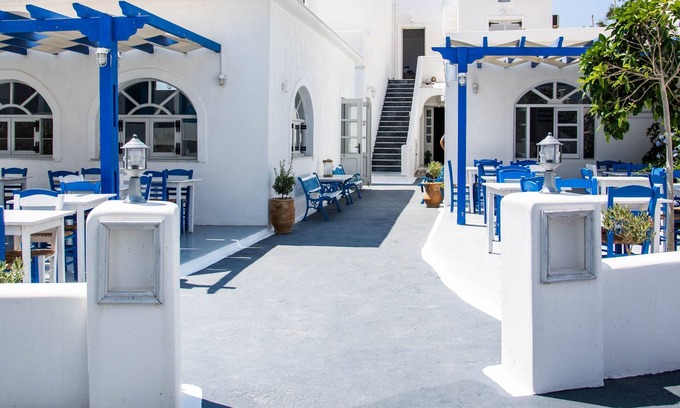 Akrotiri Casa | Carlos Pension