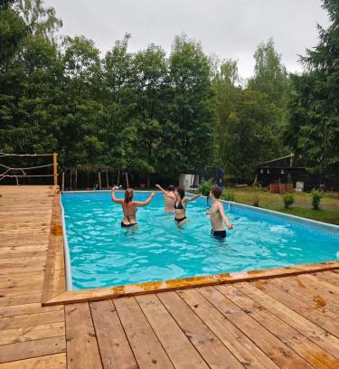Brezova Cama Y Desayuno | Carlsbad Wellness & Camping Resort
