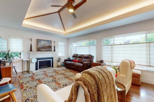 Mission Fields Casa | Carmel-by-the-Sea Home.