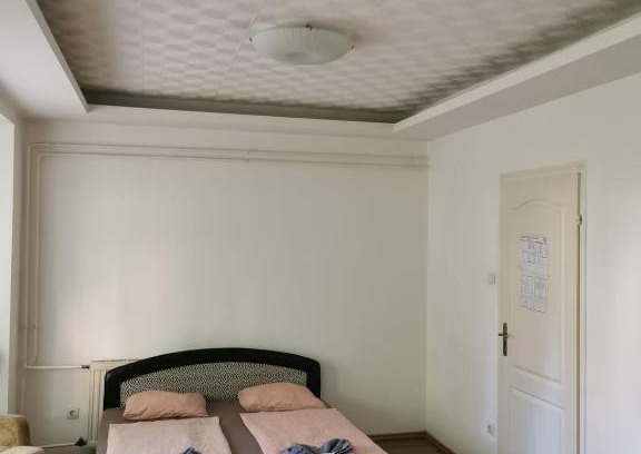Zuglo Cama Y Desayuno | Carmen Pension