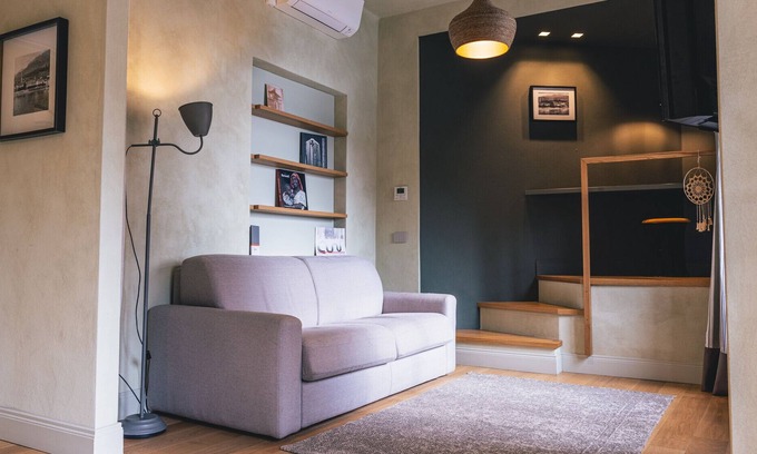 Mergozzo Apartamento | Carola B tastefully furnished apartment lakefront