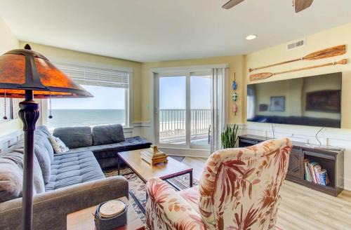 Carolina Beach Casa | Carolina Surf - 3BR Condo with Stunning Ocean Views