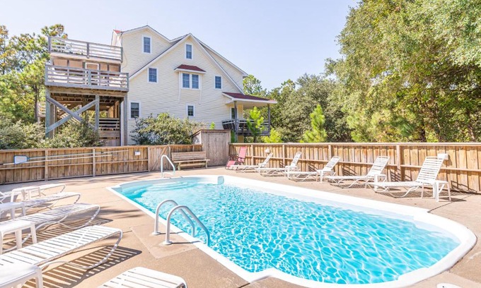 Corolla Village Casa | Carotank Clubhouse