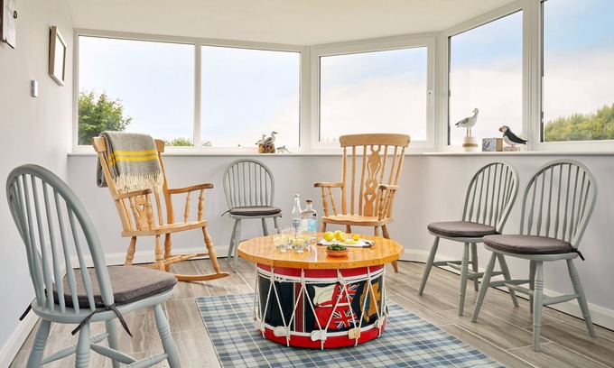 Broad Haven Cabaña | Carousel, Broad Haven