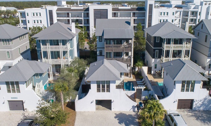 Rosemary Beach Cabaña | Carriage House! STEPS from Rosemary Tennis Courts!