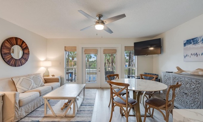 Gulf Place Condominio | Carribean 207- Private Beach- Heated Pool