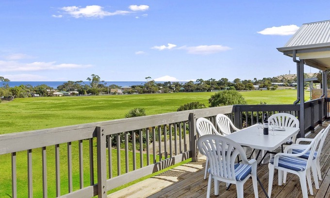 Carrickalinga Casa | Carrie'd Away - 9 Dorset Court