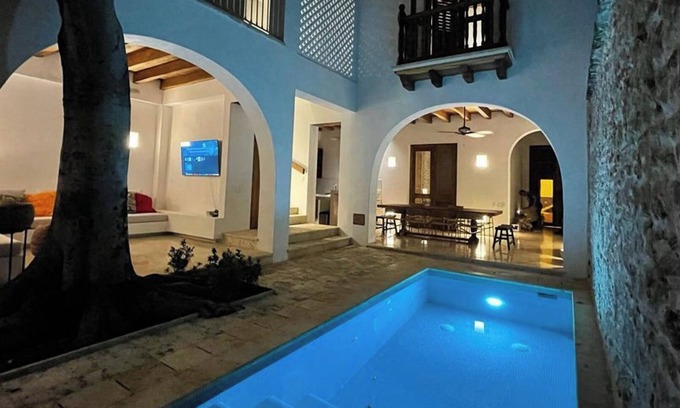 Cartagena District Apartamento | Cartagena, Old City. Magic Loft. Plaza Santo Domingo