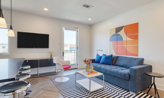 Historic Edgefield Apartamento | Carter #202 by AvantStay | 1BR + Balcony