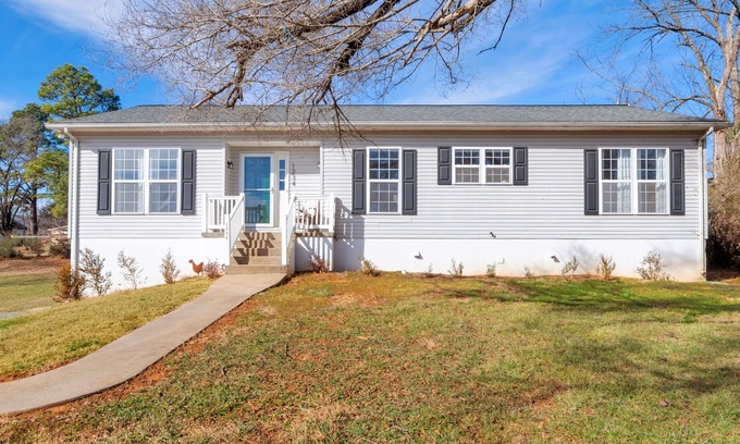Crozet Casa | Carter Street | Walkable Crozet | Pet-Friendly