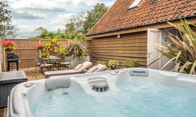 Hoveton Cabina | Cartshed Lodge, Hoveton, Norfolk