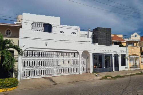 Lomas de Mazatlan Casa | Casa 16 personas 7 cuadras playa