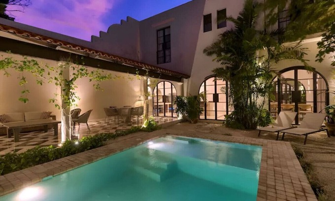 Centro Casa | Casa 54 Montejo - Downtown & Culture by LAHOS