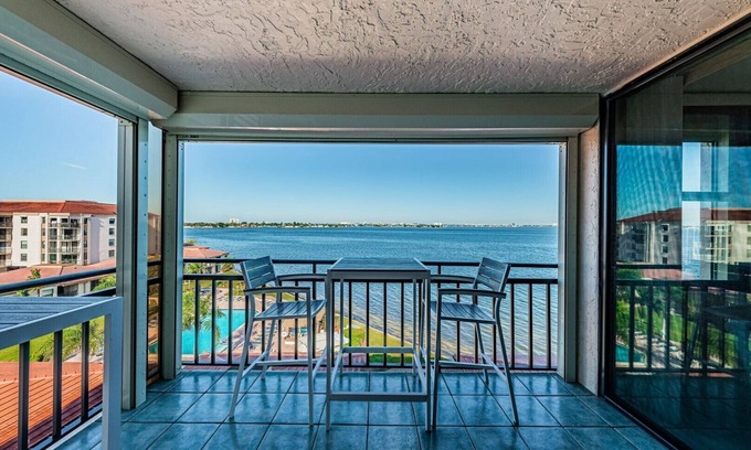 Casa del Mar Condominio | Casa A 'Tropical State of Mind'