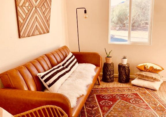 Joshua Tree Casa | Casa Agave: Comfy Joshua Tree Cottage With Free Breakfast Bar