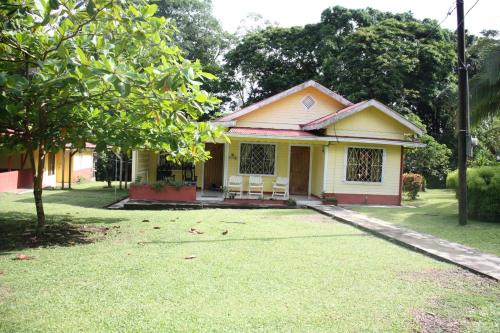 Venecia Casa | Casa Amarilla San Carlos