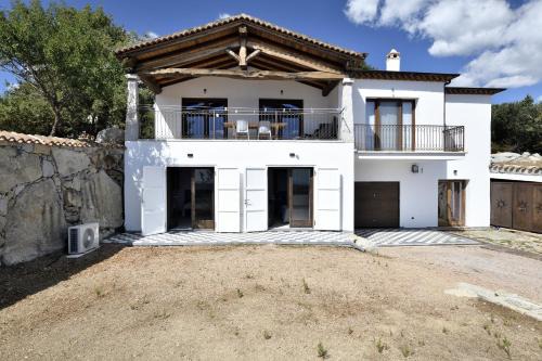 Arzana Casa | Casa Ami