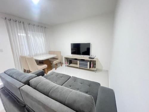 Mangabeira Casa | Casa Ampla e Climatizada - Smart TV e Pet Friendly