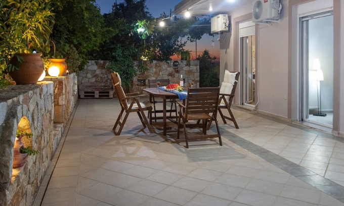 Kounoupidiana Apartamento | Casa Anthea 3 bedroom apartment with Garden