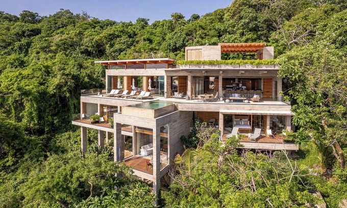Zihuatanejo Villa | Casa Arena: Modern Luxury Villa with Staff, Pool, Big Ocean Views
