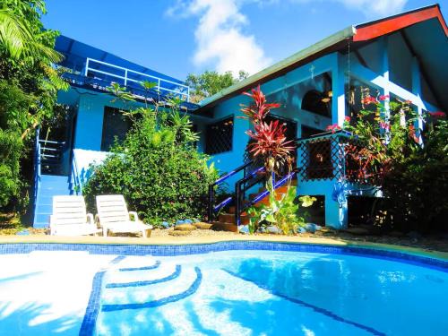 Pavones Casa | Casa Azul with Private Pool - Tropical Oasis - WiFi-AC-Bikes-Surfboards- Walk to point