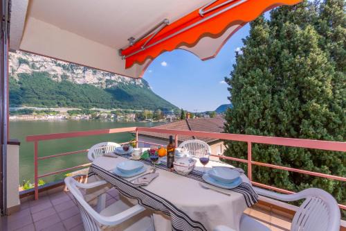 Riva San Vitale Apartamento | Casa Bader - Happy Rentals
