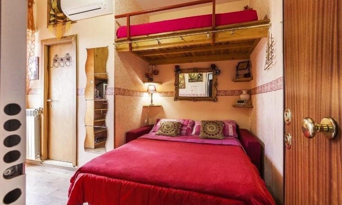 EUR Casa | Casa Bella B&B 2 Unità - Una con bagno privato oppure camera con bagno condiviso