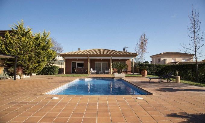 Bigues I Riells Casa | Casa Bella con piscina