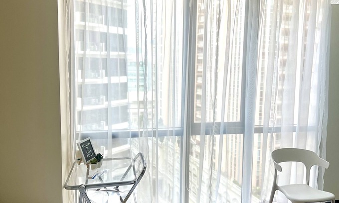 Pinagsama Condominio | Casa Bella - Your home in the City Walking distance to Venice grand canal mall