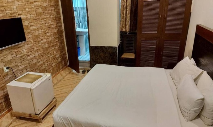 F-8 Sector Casa | Casa Blanca Boutique Guest House