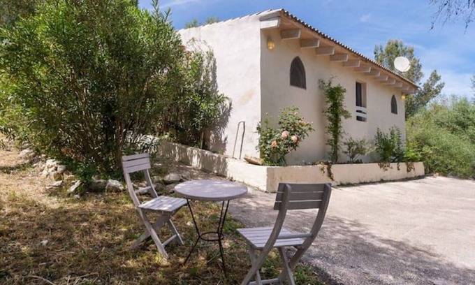 Petra Casa | Casa Blanca, tranquillity, pool, garden, barbecue