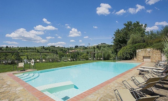 Grassina Casa | Casa Bonannia G: Un apartamento luminoso en una planta en el estilo característico de la campiña toscana.