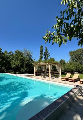 Las Rosas Casa | Casa Boutique con piscina y cercana a plaza de Villa de las Rosas