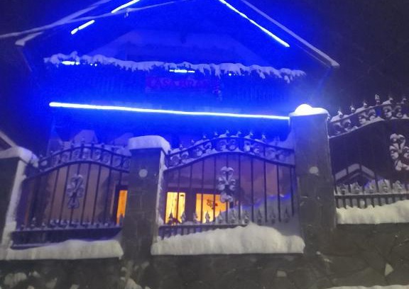 Busteni Casa | Casa Bran