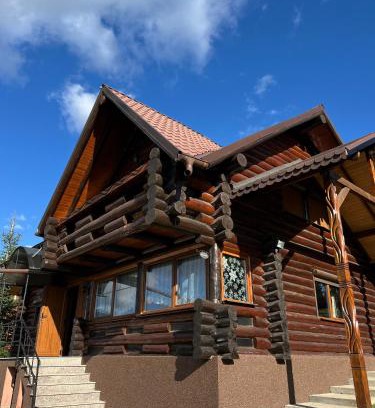 Dorna Candrenilor Casa | Casa Brindusa