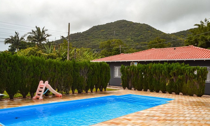 Florianopolis Casa | Casa c churrasqueira e piscina – Florianópolis/SC
