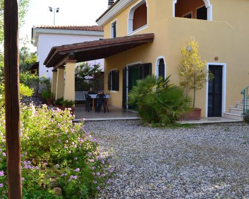 Cala Liberotto Apartamento | Casa Calaginepro
