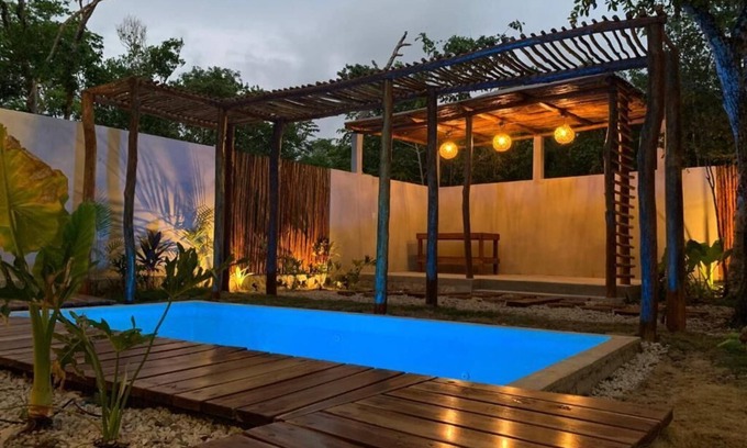 Soliman Bay Casa | Casa CÅLŪ Cozy & Confortable Jungle House with Pool
